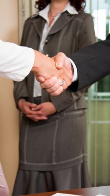 people 
shaking hands